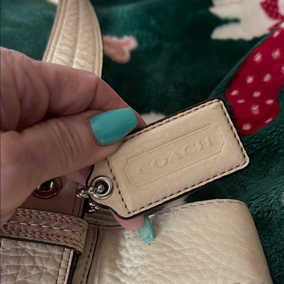Elegant Cream Leather Tote Bag coach pebble - Picture 4 of 16